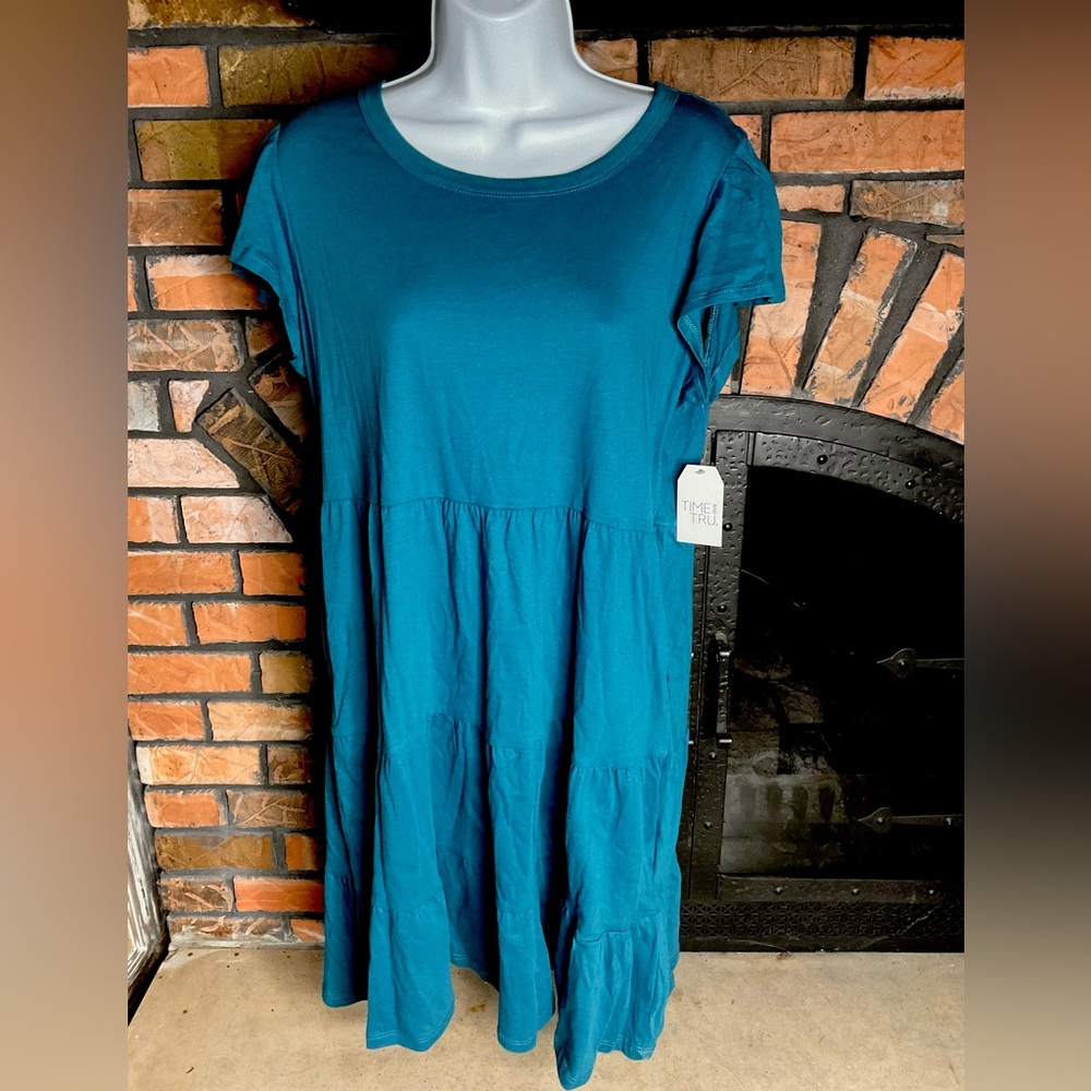 MidiTiered knit short sleeve dress sz medium (8-10) baby turquoise Time  and Tru